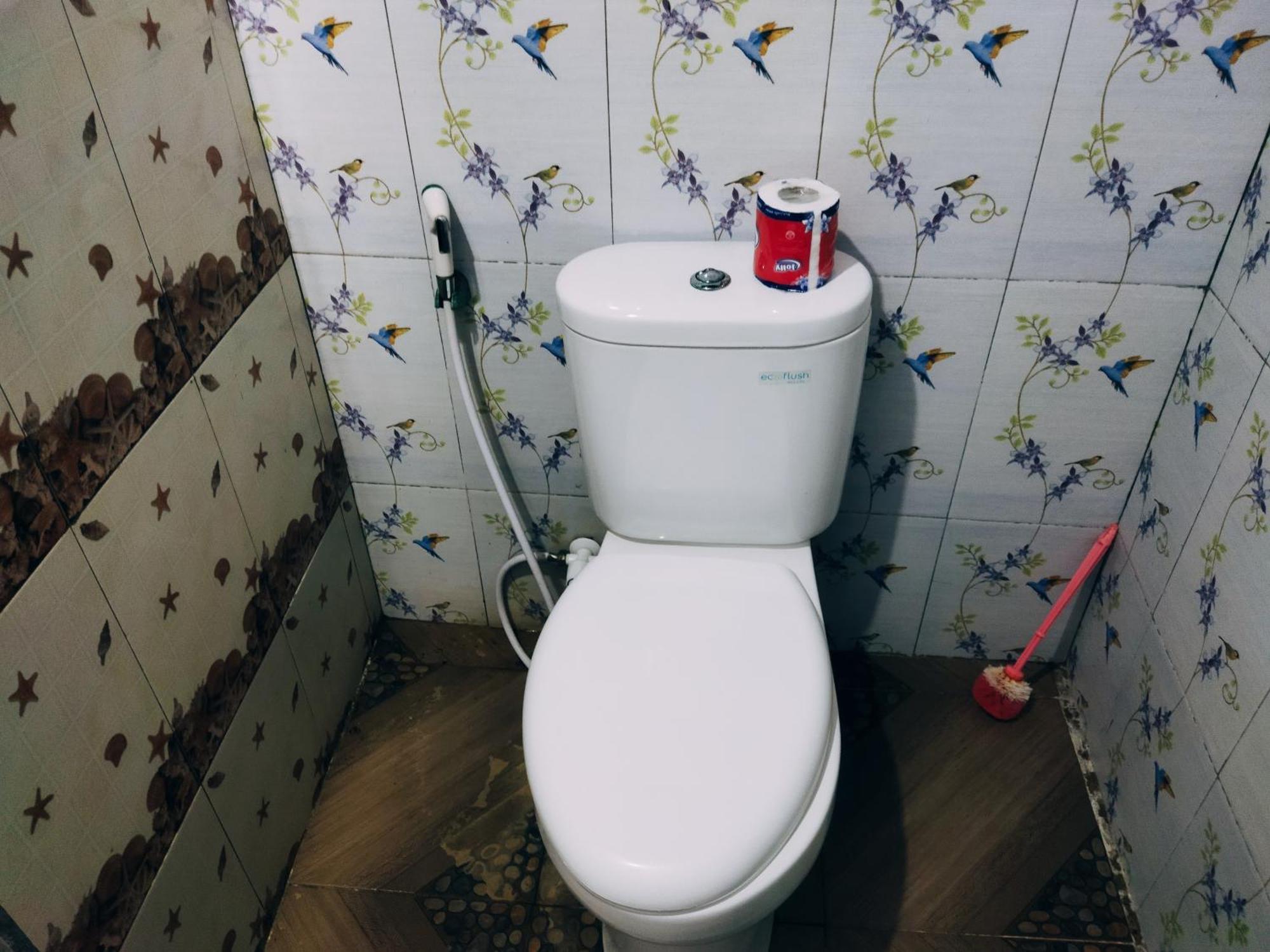 Balengku Homestay Гили Еър Екстериор снимка