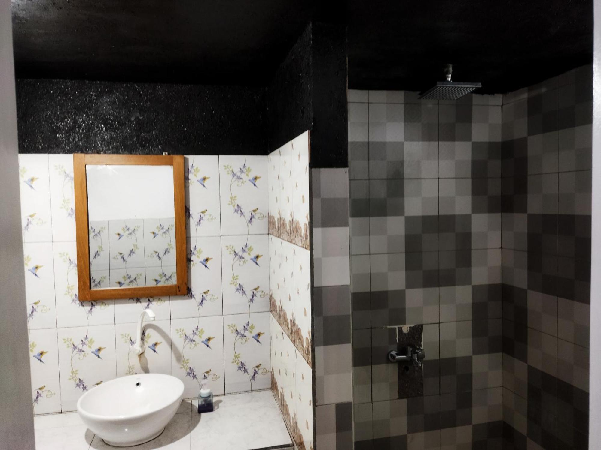 Balengku Homestay Гили Еър Екстериор снимка